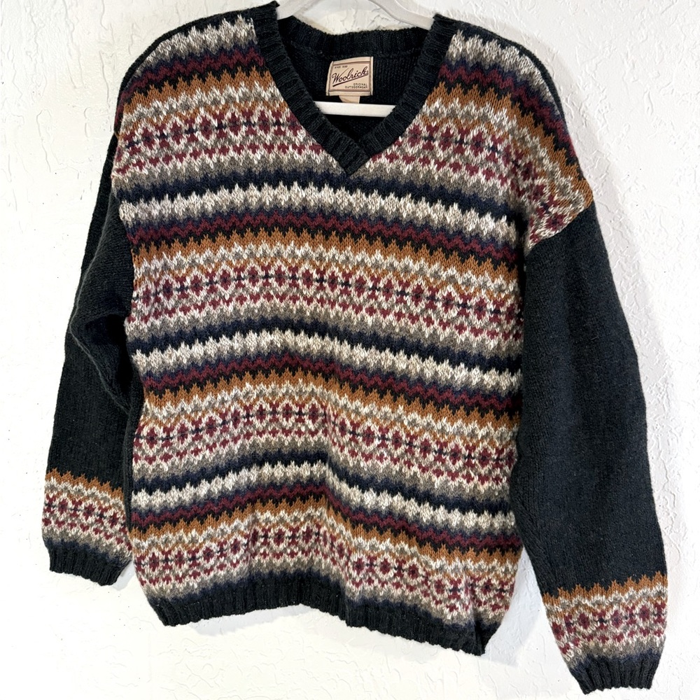 Woolrich’s Patterned Blue and Grey Sweater